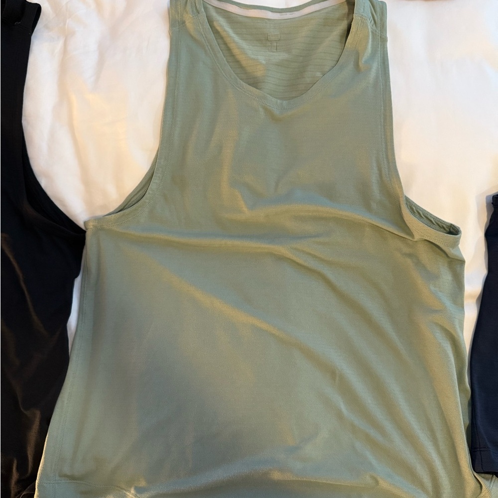 Lulu License to Train Tank Top Large - Picture 13 of 14